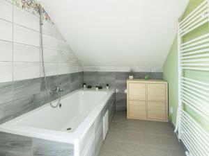 Prodej rodinného domu, Louňovice, Svojetická, 129 m2