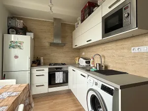 Pronájem bytu 2+1, Praha - Záběhlice, Struhařovská, 58 m2