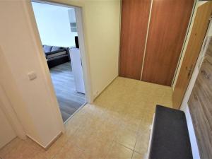 Pronájem bytu 2+kk, Praha - Čakovice, Marie Podvalové, 86 m2