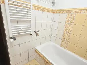 Pronájem bytu 3+kk, Praha - Záběhlice, Bělčická, 60 m2