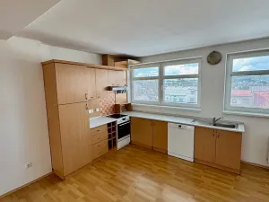 Pronájem bytu 3+kk, Žďár nad Sázavou, Nádražní, 94 m2
