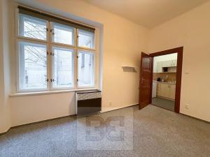 Pronájem bytu 2+1, Praha - Podolí, Na dolinách, 59 m2