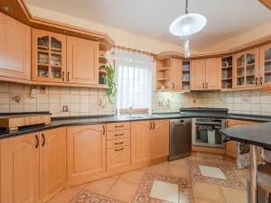 Prodej rodinného domu, Velké Přílepy, Slavíčkova, 330 m2