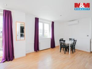 Pronájem bytu 2+kk, Praha - Břevnov, Patočkova, 45 m2