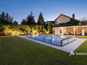 Prodej rodinného domu, Moravany, 360 m2