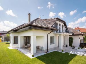 Prodej rodinného domu, Moravany, 360 m2