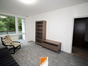 Pronájem bytu 2+1, Kadaň, Na Podlesí, 61 m2