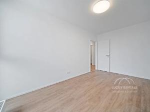 Pronájem bytu 1+kk, Praha - Chodov, Líbalova, 39 m2