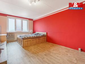 Prodej bytu 2+1, Klášterec nad Ohří - Miřetice u Klášterce nad Ohří, Pionýrů, 59 m2