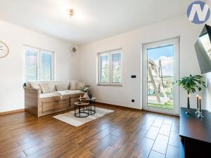 Prodej rodinného domu, Horní Planá, 196 m2