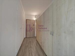 Pronájem bytu 1+1, Jindřichův Hradec, Kosmonautů, 40 m2
