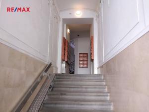 Pronájem bytu 2+kk, Praha - Vršovice, Orelská, 54 m2