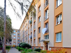 Pronájem bytu 2+1, Praha - Vršovice, Jakutská, 60 m2