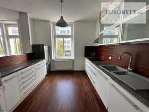 Pronájem bytu 3+1, Praha - Nusle, Na Pankráci, 90 m2