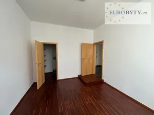 Pronájem bytu 3+1, Praha - Nusle, Na Pankráci, 90 m2