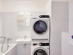 Pronájem bytu 4+kk, Praha - Jinonice, Pod stolovou horou, 84 m2