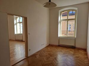 Pronájem bytu 3+1, Praha - Žižkov, Cimburkova, 82 m2