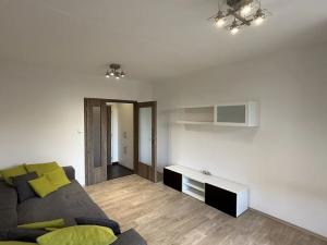 Pronájem bytu 3+kk, Zlín, Kúty, 63 m2