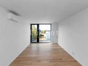 Prodej rodinného domu, Velké Popovice, Malostranská, 350 m2