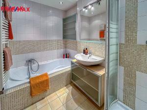 Prodej vícegeneračního domu, Lutín, 330 m2