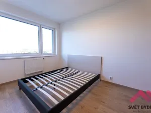 Pronájem bytu 2+kk, Praha - Řepy, Laudova, 56 m2