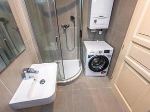 Pronájem bytu 2+kk, Praha - Nové Město, Lípová, 49 m2