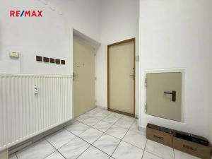 Pronájem obchodního prostoru, Blatná, Nad Lomnicí, 110 m2