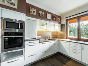 Prodej rodinného domu, Libeř - Libeň, 192 m2