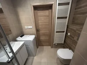Pronájem bytu 1+kk, Praha - Záběhlice, Mattioliho, 31 m2