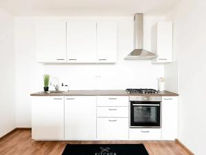 Pronájem bytu 2+kk, Ostrava, Zdeňka Bára, 48 m2
