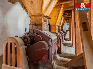 Prodej historického objektu, Klatovy - Beňovy, 934 m2
