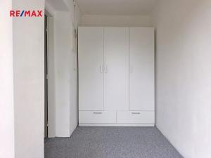 Pronájem kanceláře, Neratovice, 50 m2