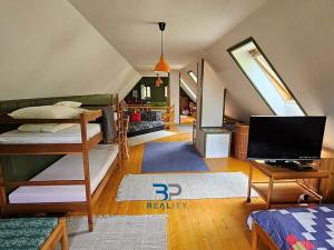 Prodej chalupy, Blíževedly, 200 m2