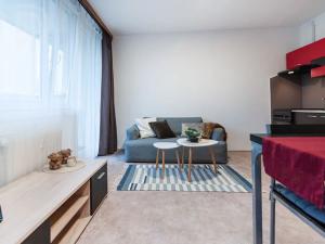 Pronájem bytu 1+kk, Praha - Hostivař, Záveská, 44 m2