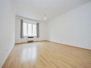 Pronájem bytu 2+1, Praha - Žižkov, Přemyslovská, 70 m2