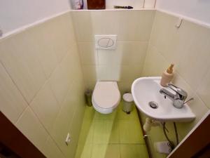 Prodej rodinného domu, Tišice, 160 m2
