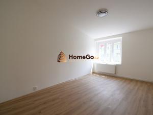Pronájem bytu 1+kk, Praha - Nusle, Žateckých, 29 m2