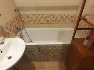 Pronájem bytu 3+1, Praha - Libeň, Františka Kadlece, 68 m2