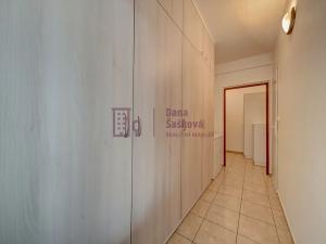 Pronájem bytu 1+1, Jindřichův Hradec, sídliště Vajgar, 42 m2