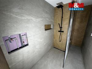 Prodej bytu 3+kk, Dvory, 76 m2