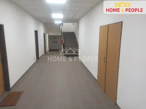 Pronájem obchodního prostoru, Město Touškov, Čemínská, 56 m2