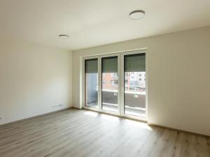 Pronájem bytu 1+kk, Praha - Záběhlice, Klapálkova, 35 m2
