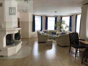 Prodej rodinného domu, Valy, 540 m2