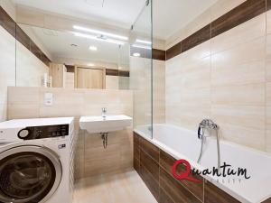 Prodej bytu 4+kk, Praha - Uhříněves, Jindřicha Bubeníčka, 73 m2