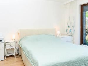 Prodej bytu 2+kk, Praha - Hrdlořezy, Učňovská, 48 m2