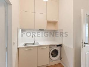 Pronájem bytu 1+kk, Praha - Podolí, U Kublova, 29 m2