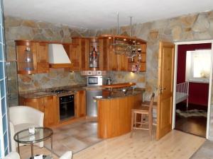 Prodej komerční nemovitosti, Hýskov, Prostřední, 350 m2