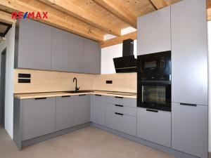 Pronájem atypického bytu, Plzeň, Slovanská, 73 m2