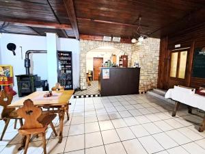 Prodej zemědělské usedlosti, Valašské Klobouky, 467 m2
