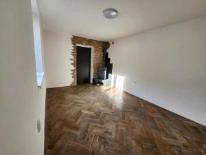 Pronájem bytu 2+1, Benešov nad Černou, 65 m2